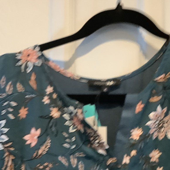 Papermoon Green and Pink Floral Blouse - Picture 7 of 7